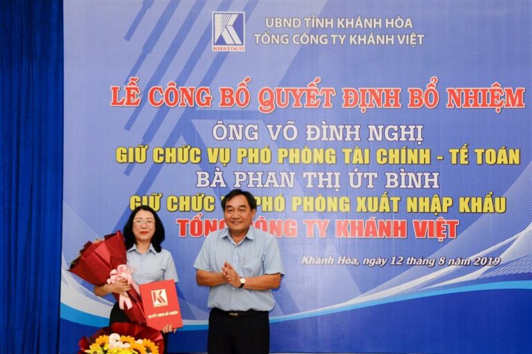 Lễ bổ nhiệm Phó phòng Tài chính – Kế toán, Phó phòng Xuất Nhập khẩu Tổng công ty Khánh Việt