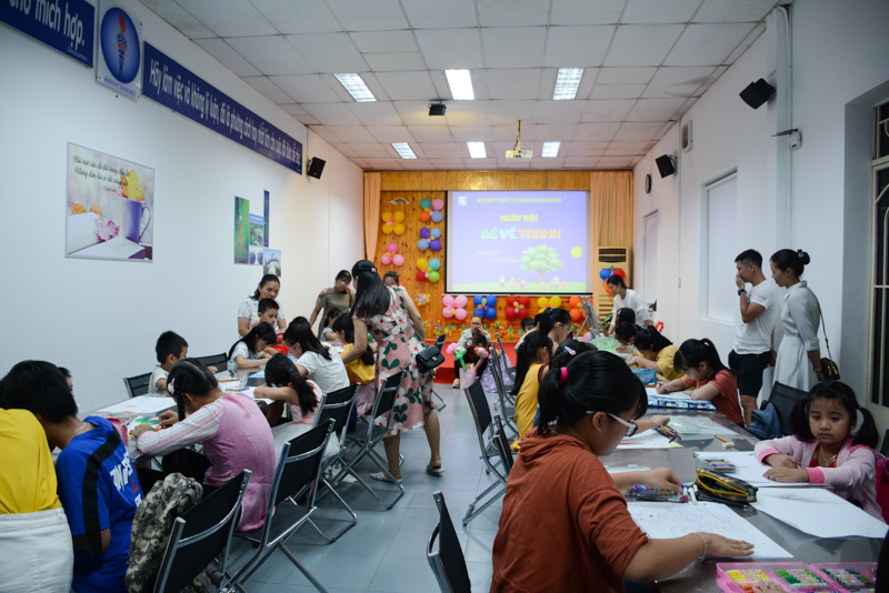 Nhà máy Thuốc lá Khatoco Khánh Hòa tổ chức vui Tết Trung thu