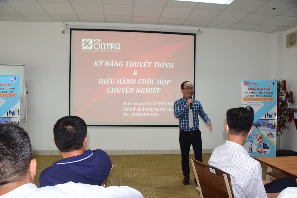 Tổng công ty Khánh Việt tổ chức khóa “Kỹ năng thuyết trình và Chủ trì cuộc họp”