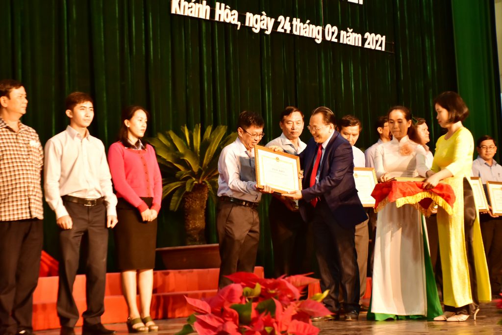 Tổng công ty Khánh Việt được UBND tỉnh tặng “Bằng khen hoàn thành xuất sắc nhiệm vụ” tại Hội nghị Tổng kết công tác thi đua, khen thưởng năm 2020