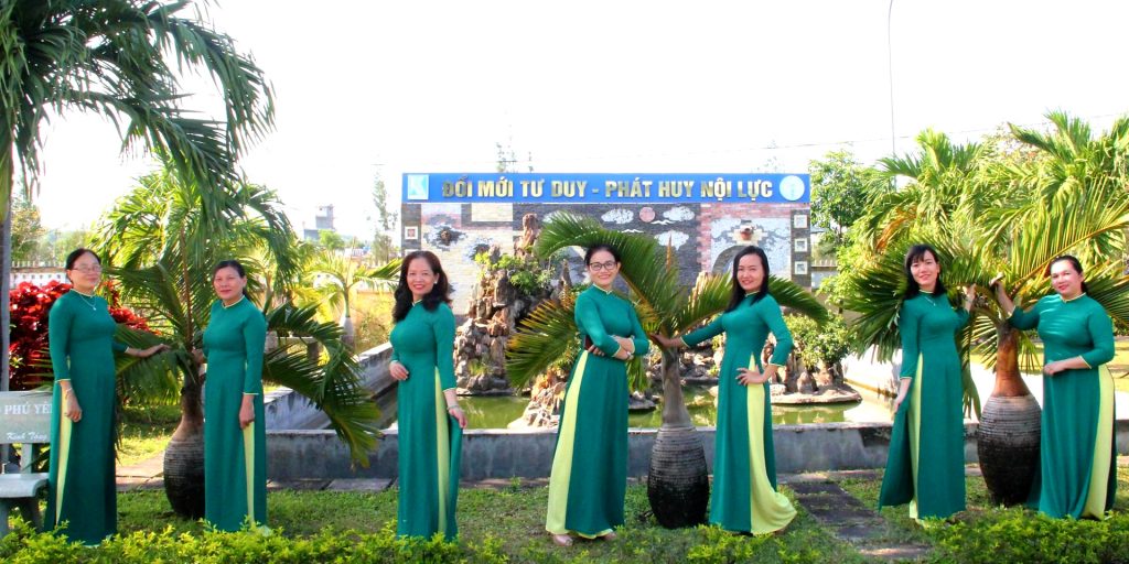 Các Công đoàn cơ sở tổ chức hoạt động “Áo dài - Di sản văn hóa Việt Nam” và kỷ niệm 110 năm ngày Quốc tế phụ nữ 8/3.