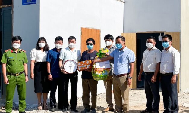 Tổng công ty Khánh Việt tặng nhà nhân ái cho hộ nghèo xã Xuân Sơn, huyện Vạn Ninh