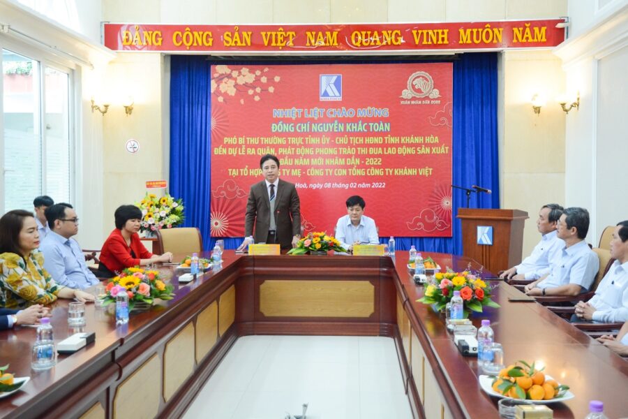 Lãnh đạo tỉnh Khánh Hòa dự Lễ ra quân, phát động phong trào thi đua lao động sản xuất đầu năm tại Tổng công ty Khánh Việt