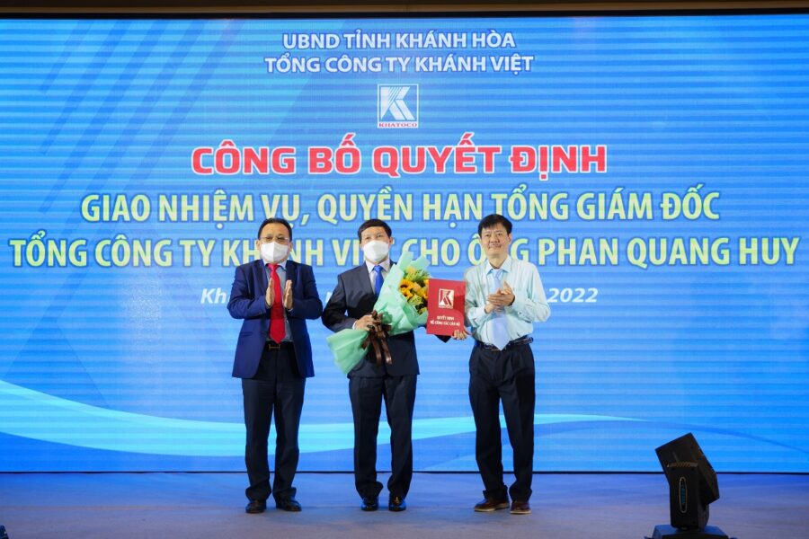 Lễ công bố quyết định về công tác cán bộ quản lý doanh nghiệp Tổng công ty Khánh Việt