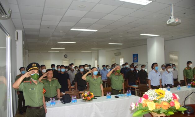 “Lớp huấn luyện nghiệp vụ lực lượng bảo vệ” tại Tổng công ty Khánh Việt