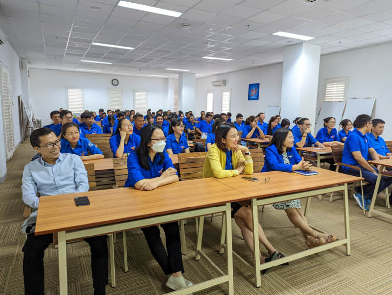 Lớp đào tạo Kỹ năng giao tiếp chuyên nghiệp cho thanh niên