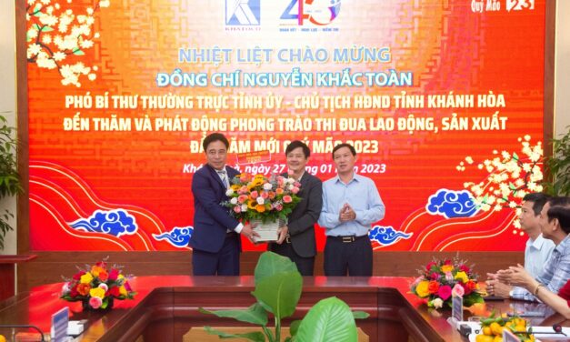 <strong>Ông Nguyễn Khắc Toàn dự Lễ phát động phong trào thi đua lao động sản xuất đầu năm mới Quý Mão 2023 tại Khatoco</strong>