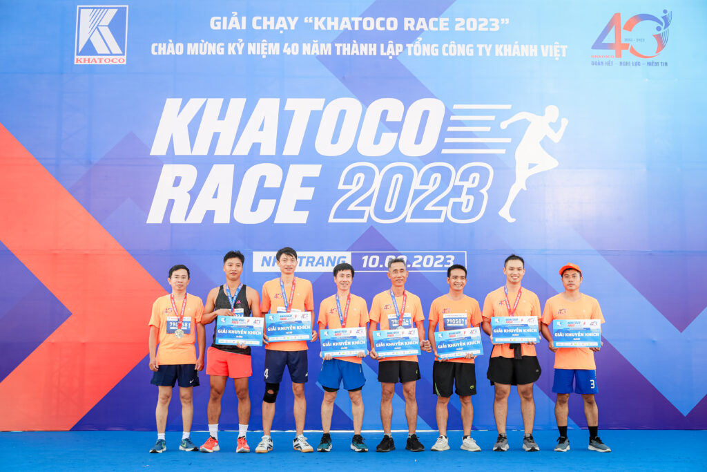 Giải chạy Khatoco Race 2023 thu hút hơn 1.300 vận động viên tham gia