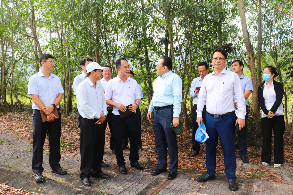 Lãnh đạo tỉnh Khánh Hòa làm việc với Tổng công ty Khánh Việt tại Cụm Công nghiệp Khatoco Ninh Ích