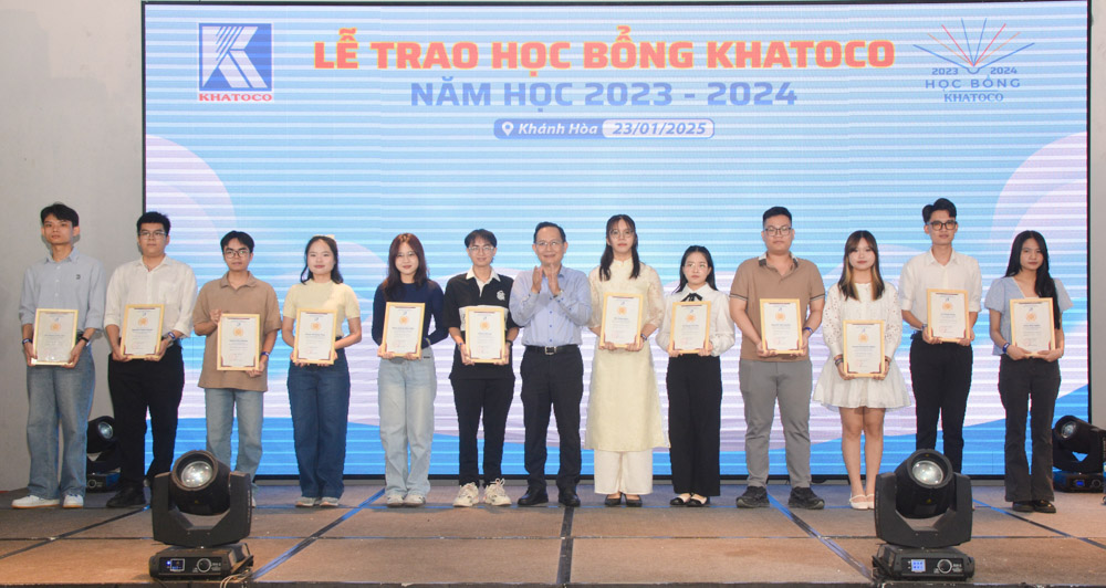 Lễ trao học bổng Khatoco năm học 2023 - 2024