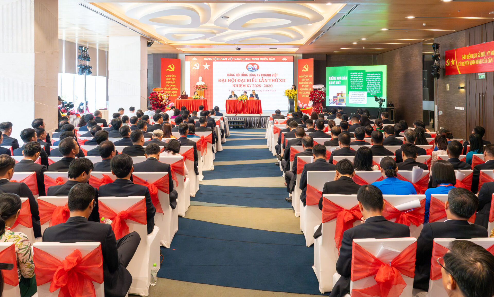 Đại hội Đại biểu Đảng bộ Tổng công ty Khánh Việt lần thứ XII, nhiệm kỳ 2025 – 2030 1 Đại hội Đại biểu Đảng bộ Tổng công ty Khánh Việt lần thứ XII, nhiệm kỳ 2025 – 2030