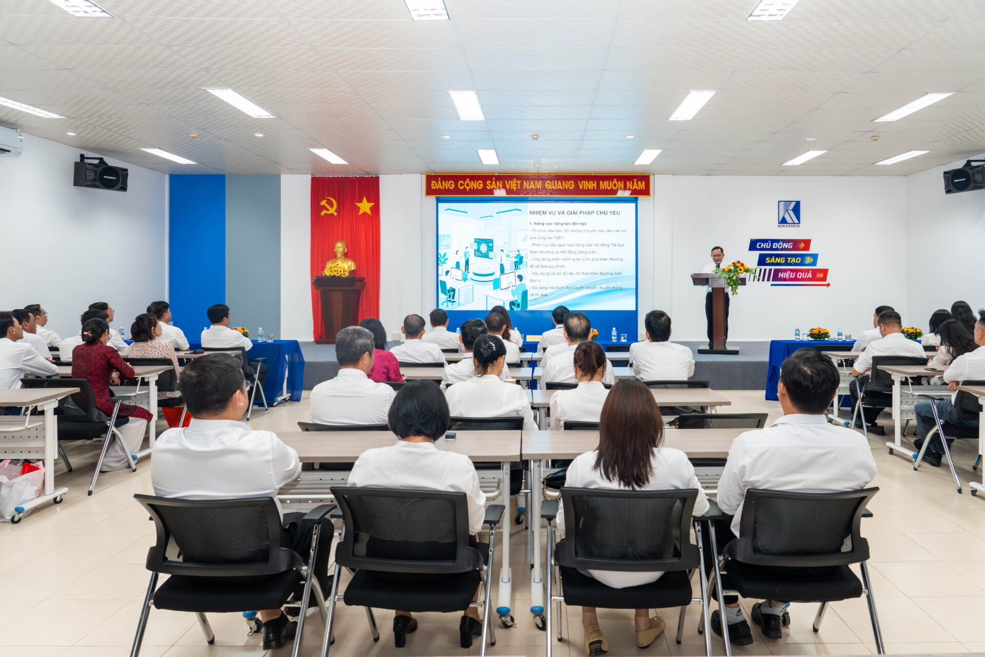 Khatoco tổ chức Hội nghị điển hình tiên tiến giai đoạn 2025 - 2030 1 Khatoco tổ chức Hội nghị điển hình tiên tiến giai đoạn 2025 - 2030
