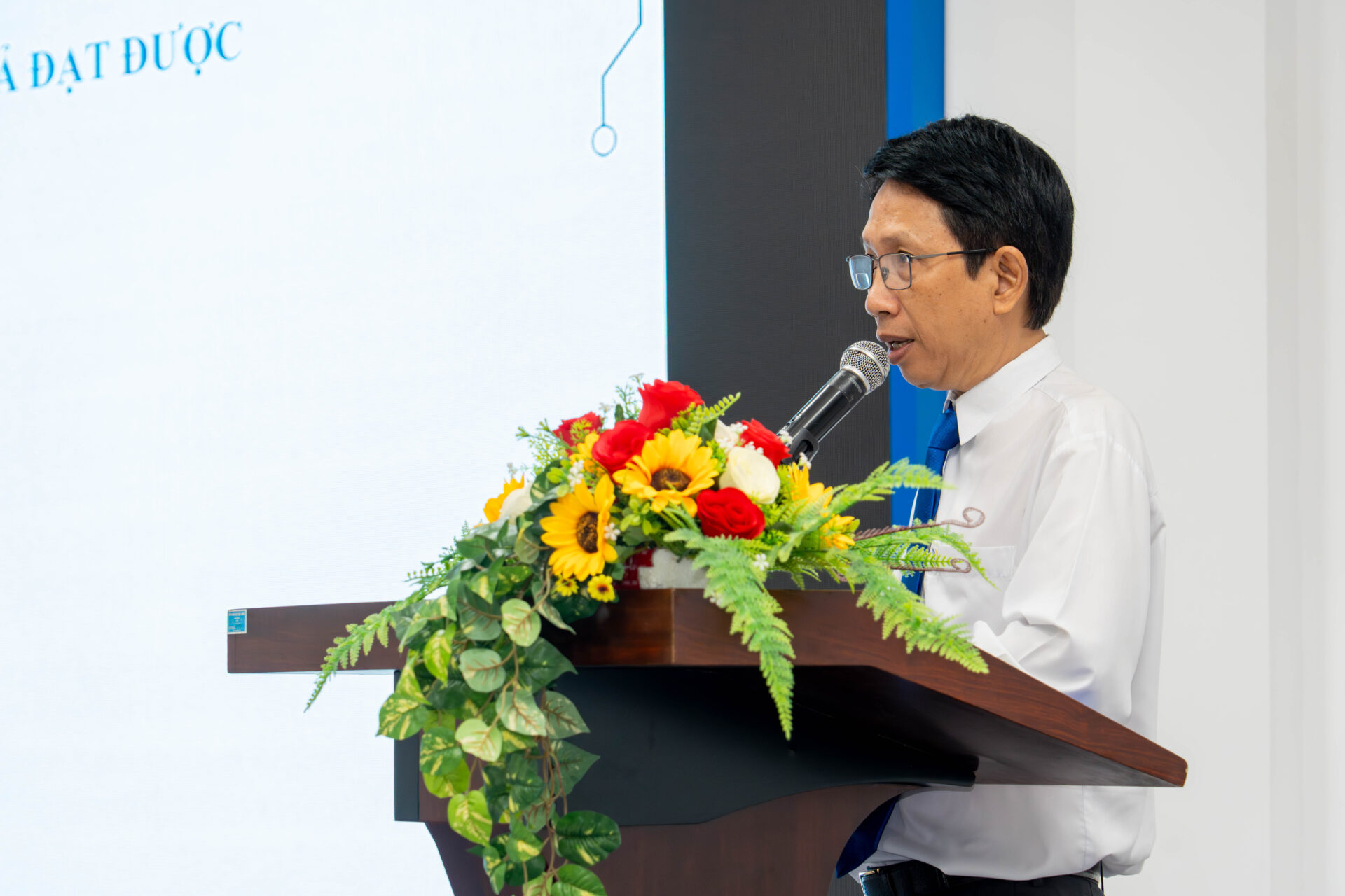 Khatoco tổ chức Hội nghị điển hình tiên tiến giai đoạn 2025 - 2030 8 Khatoco tổ chức Hội nghị điển hình tiên tiến giai đoạn 2025 - 2030