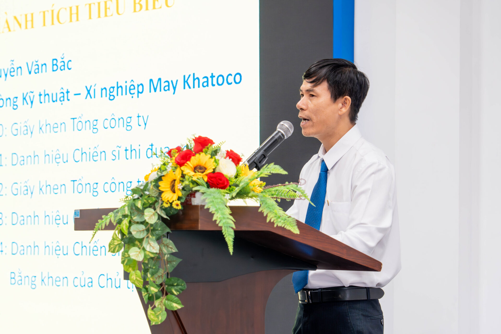 Khatoco tổ chức Hội nghị điển hình tiên tiến giai đoạn 2025 - 2030 9 Khatoco tổ chức Hội nghị điển hình tiên tiến giai đoạn 2025 - 2030