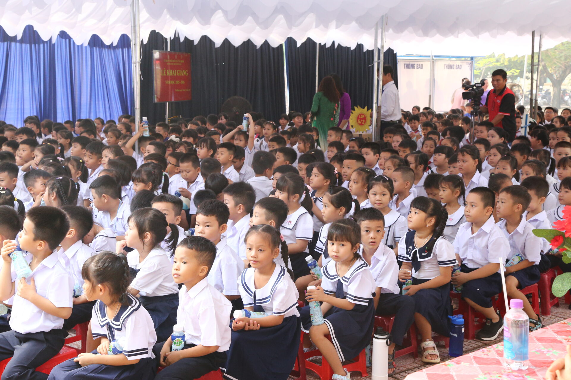 Khatoco lan tỏa tinh thần vì cộng đồng với “Góc thư viện số” tại Trường Tiểu học Ninh Xuân