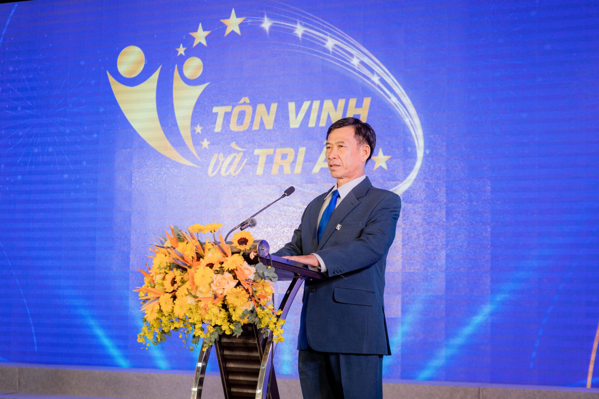 Khatoco tôn vinh và tri ân người lao động nhân dịp kỷ niệm 42 năm thành lập