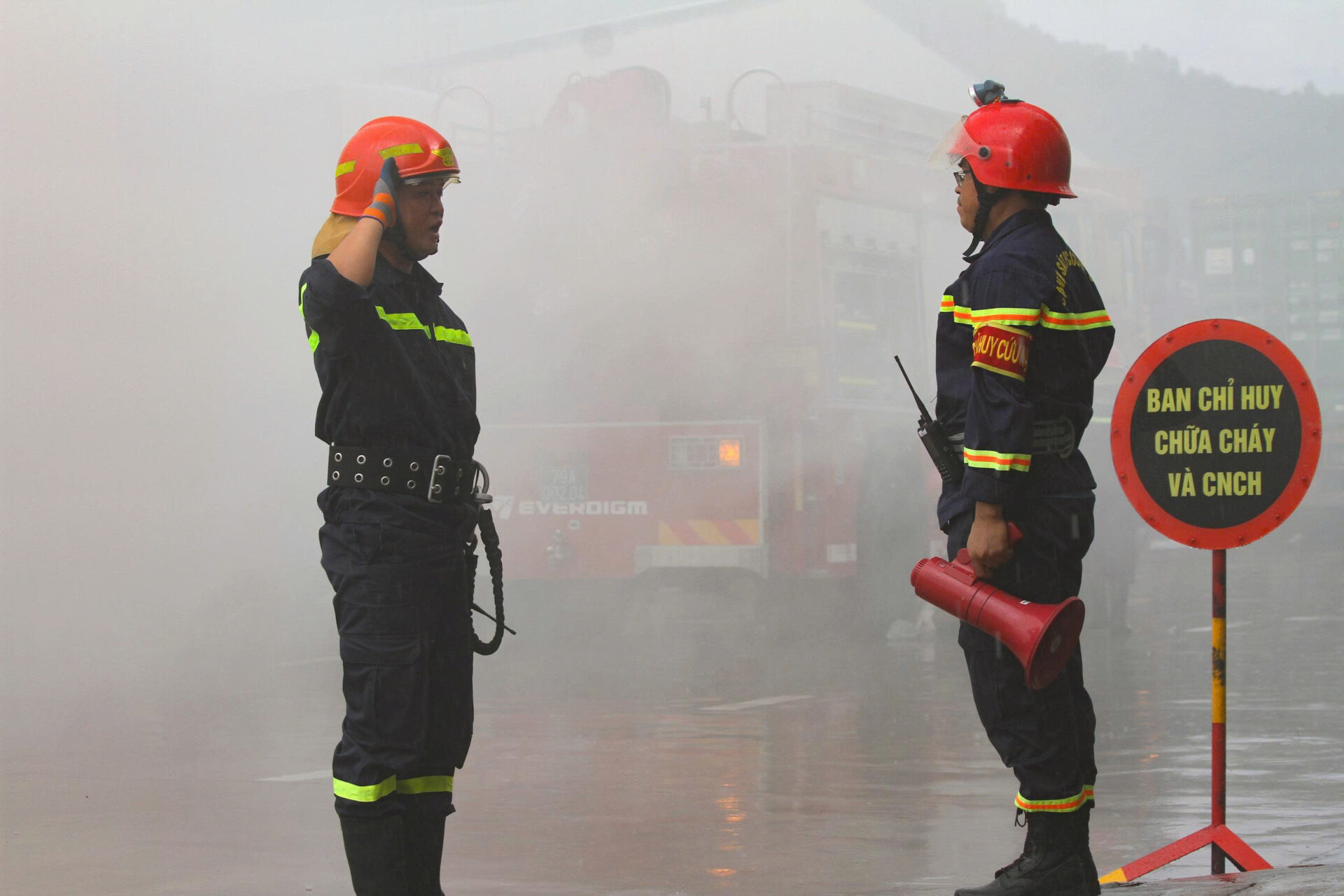 Thực tập phương án chữa cháy và cứu nạn cứu hộ tại Cụm công nghiệp Trảng É 1