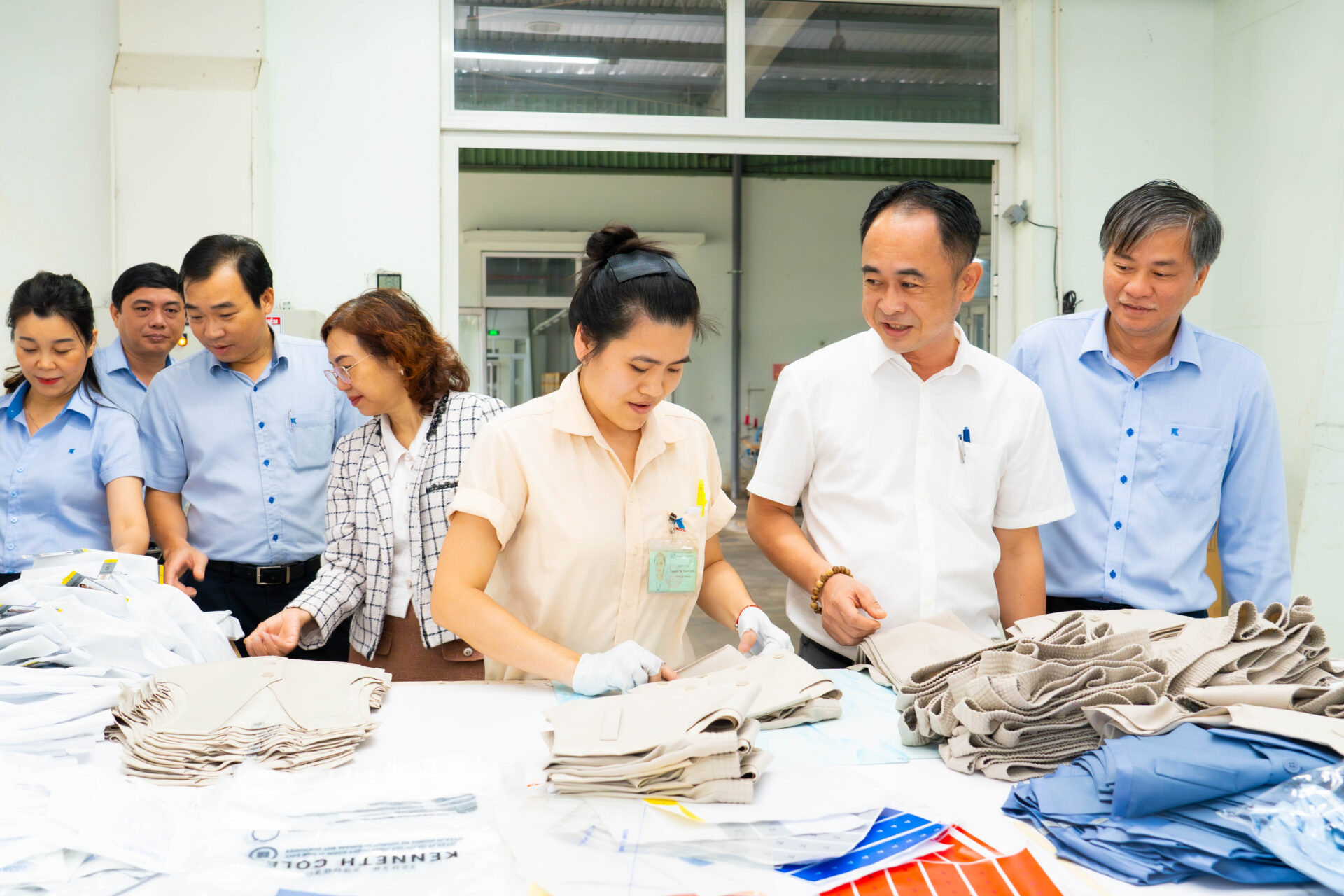 Bà Võ Thị Duyên được bổ nhiệm lại chức vụ Phó Giám đốc Xí nghiệp May Khatoco