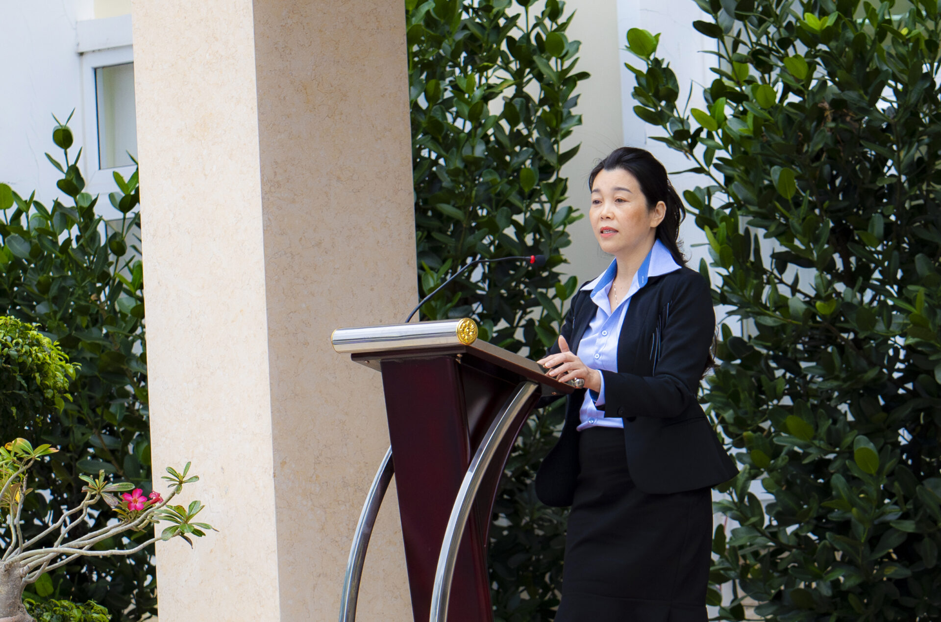 Xí nghiệp May Khatoco tổ chức Lễ chào cờ và Phát động thi đua năm 2026