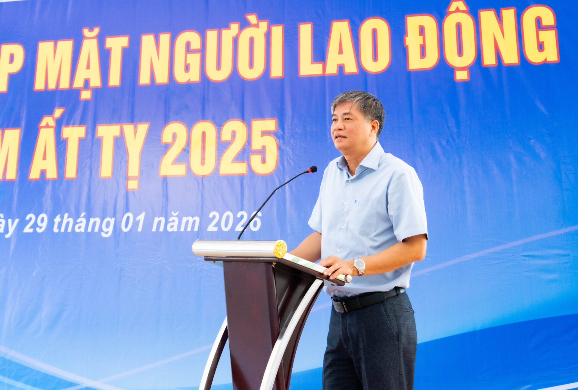 Tổng Giám đốc gặp mặt người lao động cuối năm Ất Tỵ 2025 13 Tổng Giám đốc gặp mặt người lao động cuối năm Ất Tỵ 2025