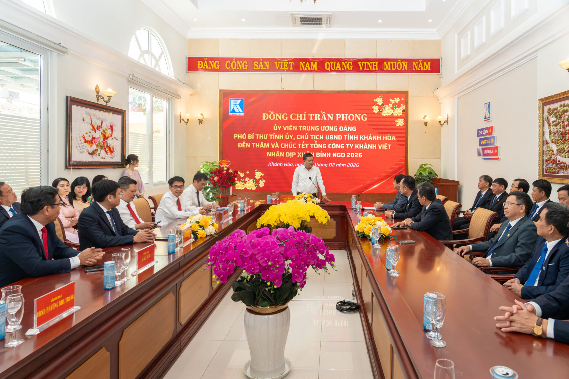 Chủ tịch UBND tỉnh Trần Phong thăm và chúc Tết Tổng công ty Khánh Việt nhân dịp đầu Xuân Bính Ngọ 2026 1 Chủ tịch UBND tỉnh Trần Phong thăm và chúc Tết Tổng công ty Khánh Việt nhân dịp đầu Xuân Bính Ngọ 2026