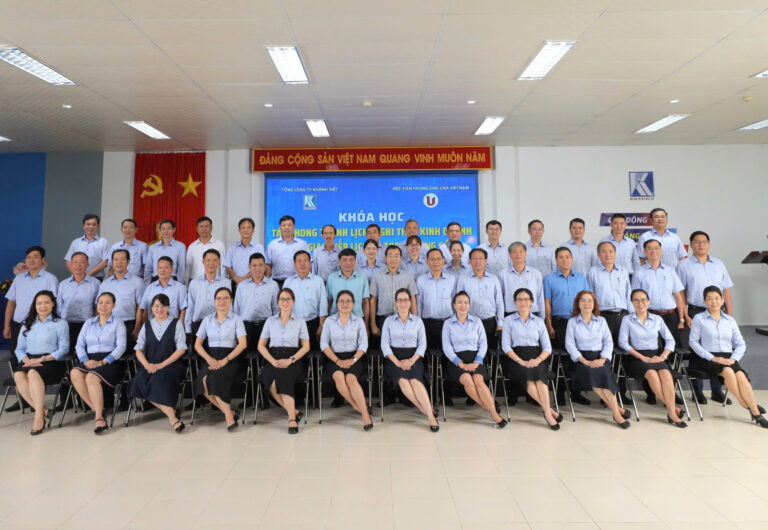 Chuẩn hóa phong thái lãnh đạo Khatoco cùng Tiến sĩ Đặng Bảo Trâm