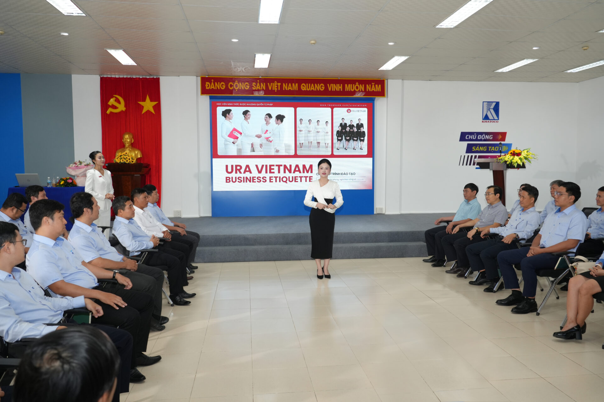 Chuẩn hóa phong thái lãnh đạo Khatoco cùng Tiến sĩ Đặng Bảo Trâm