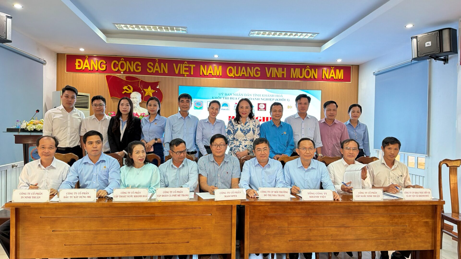 Khối thi đua các Doanh nghiệp 1 ký kết giao ước thi đua năm 2026