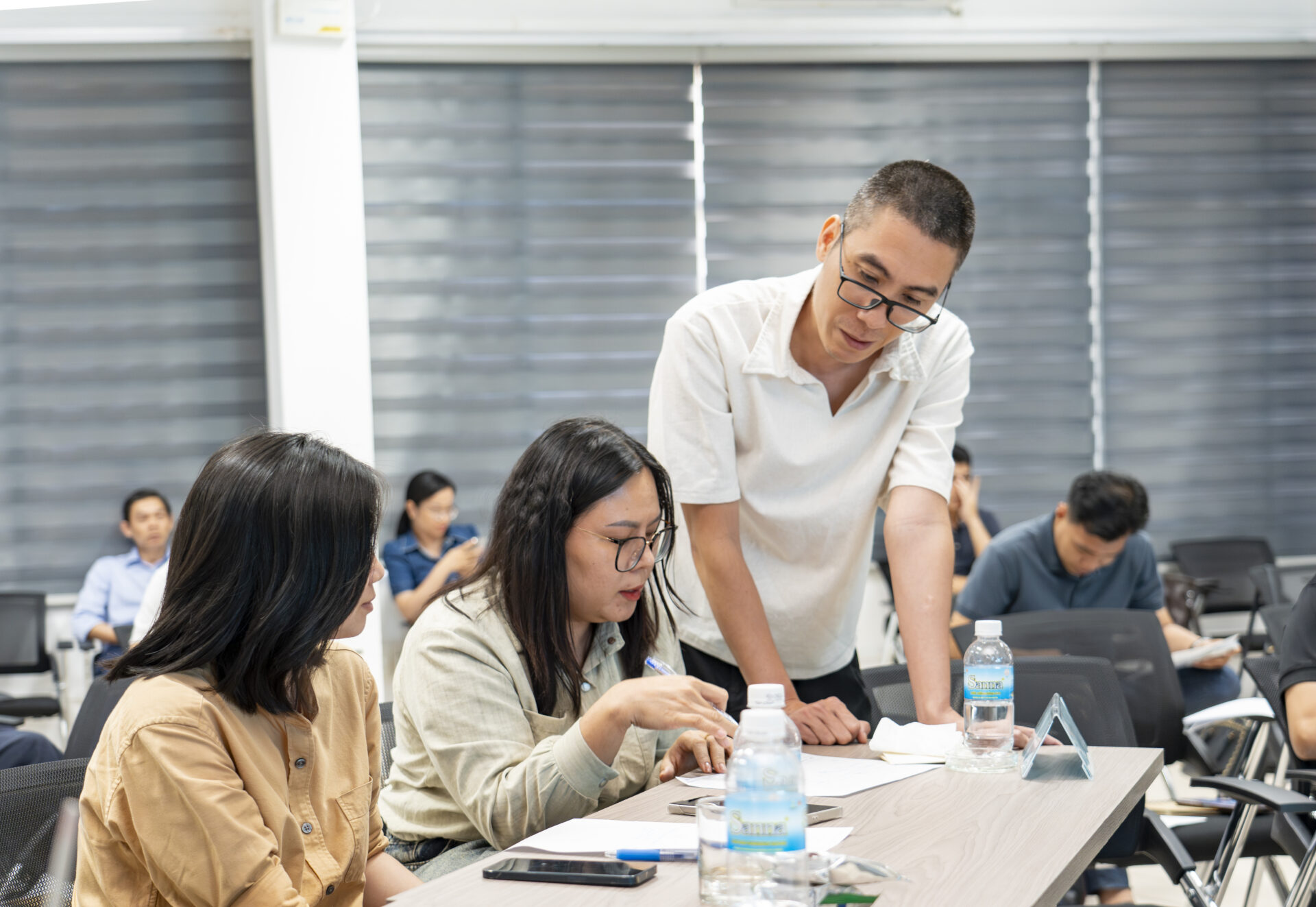 Khatoco tổ chức khóa đào tạo quay phim, chụp ảnh và dựng phim cơ bản