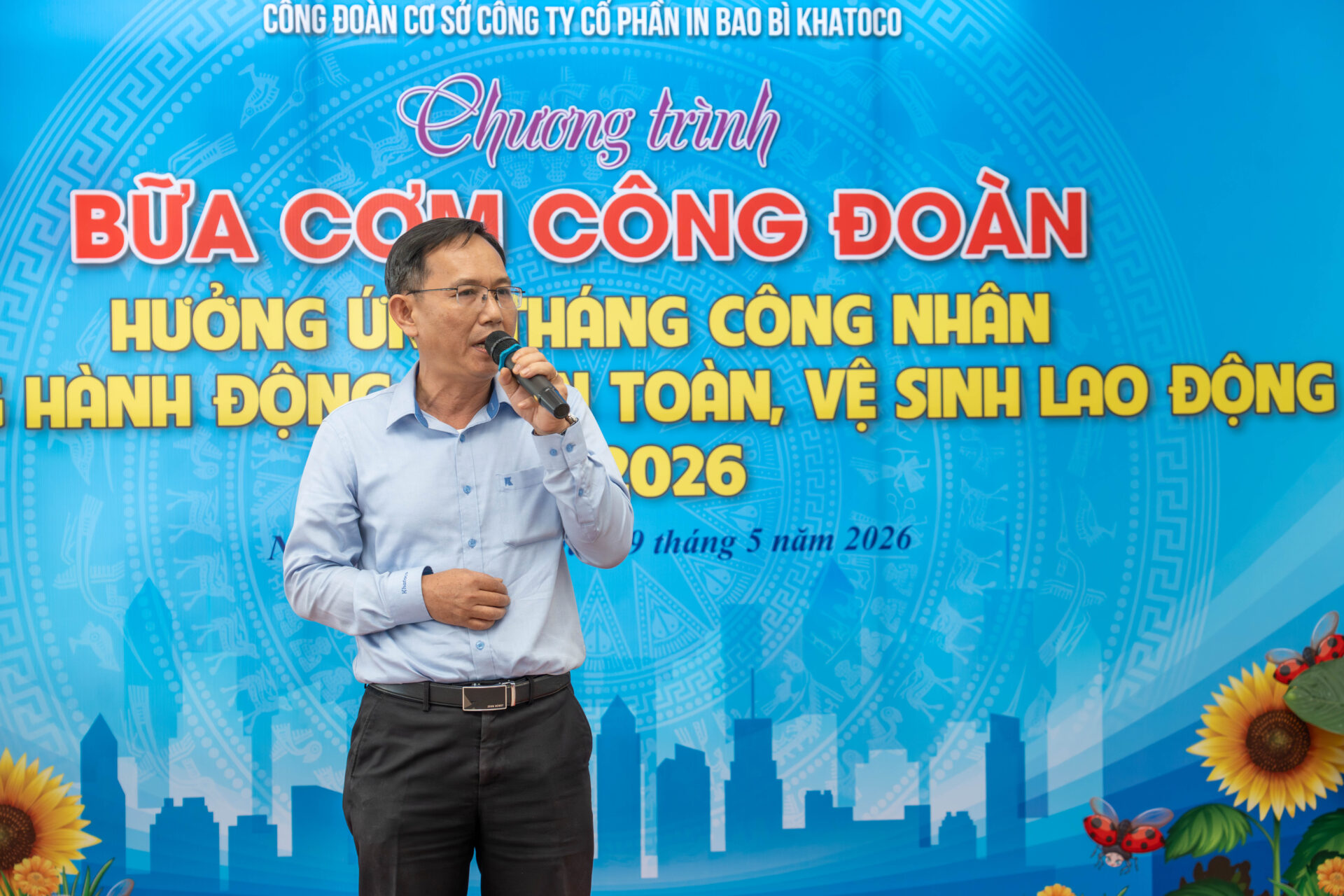 Ấm áp “Bữa cơm công đoàn” tại Công ty Cổ phần In Bao bì Khatoco