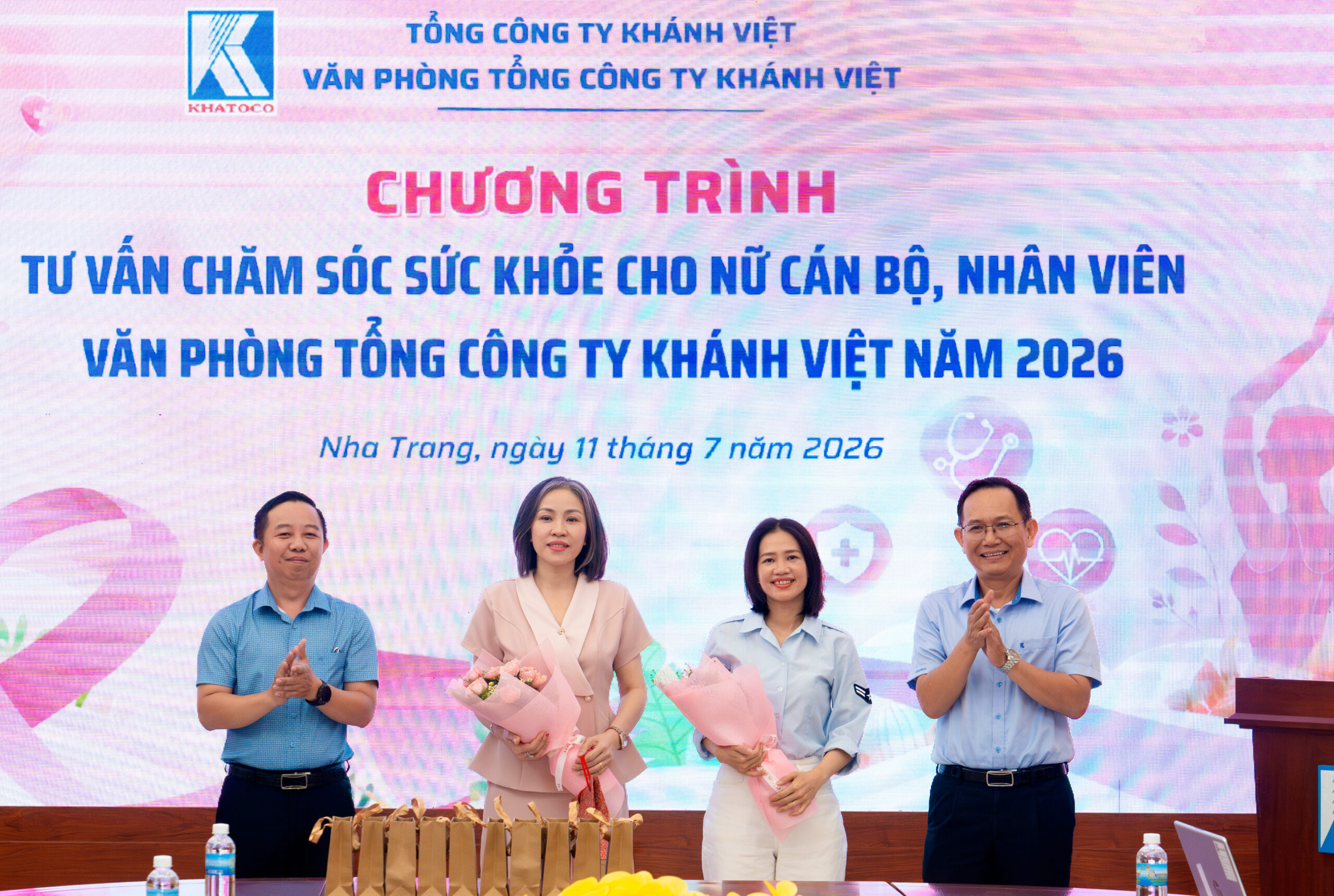Khatoco tổ chức chương trình Tư vấn chăm sóc sức khỏe cho nữ cán bộ, nhân viên