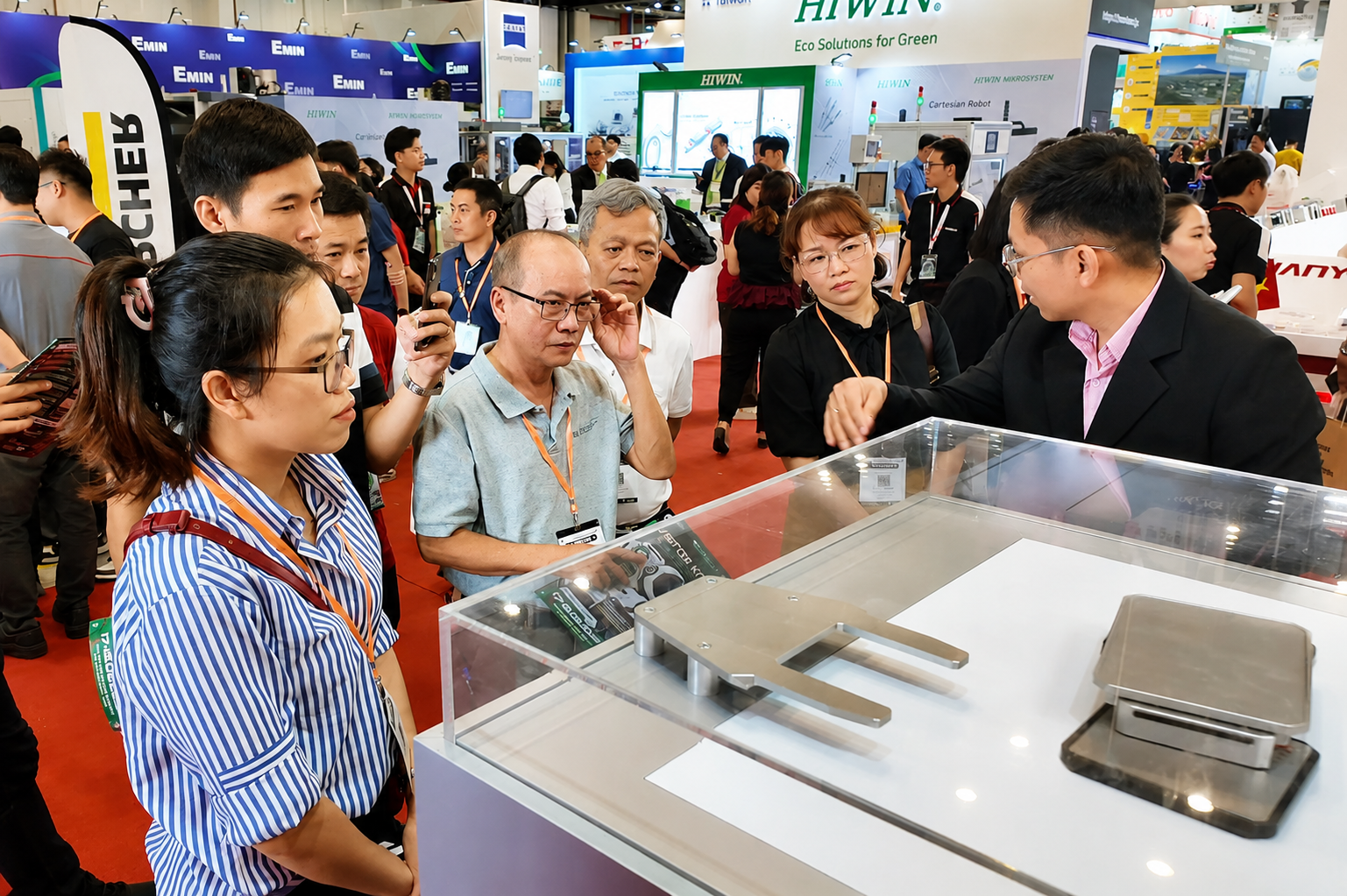 Khi công nghệ đi nhanh hơn những thói quen 2 Khi công nghệ đi nhanh hơn những thói quen