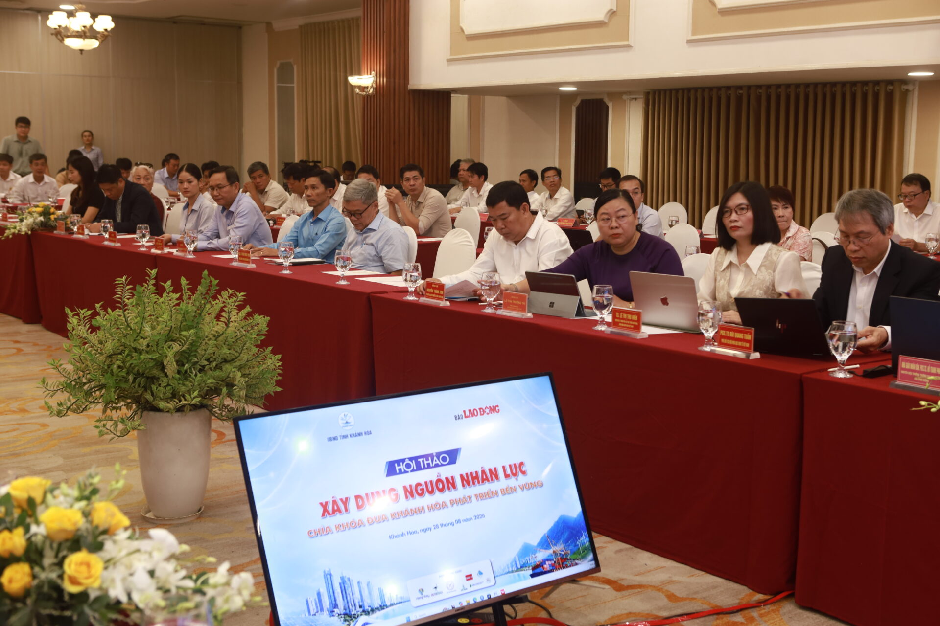 Khatoco đồng hành cùng Hội thảo “Xây dựng nguồn nhân lực – Chìa khóa đưa Khánh Hòa phát triển bền vững”