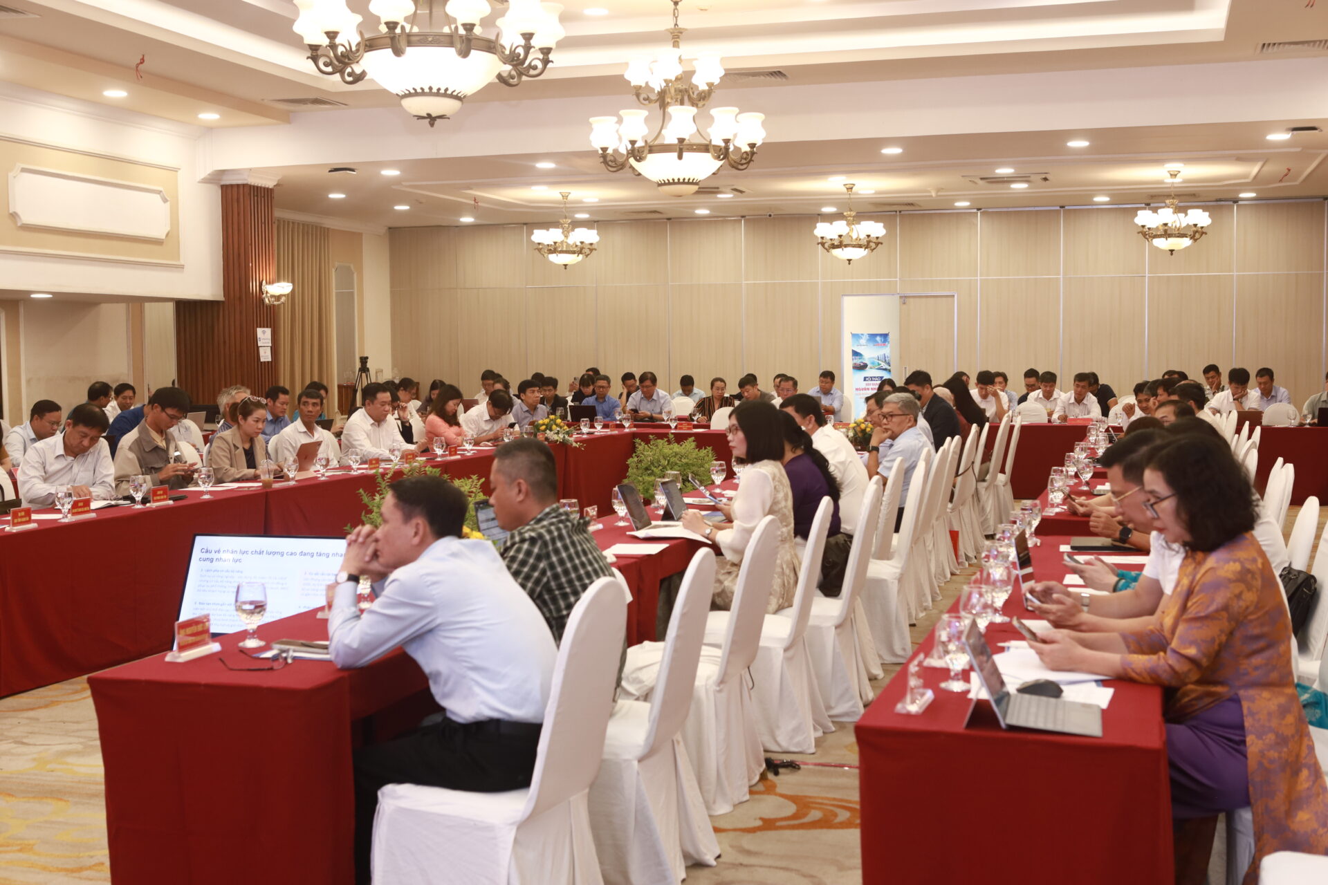 Khatoco đồng hành cùng Hội thảo “Xây dựng nguồn nhân lực – Chìa khóa đưa Khánh Hòa phát triển bền vững”
